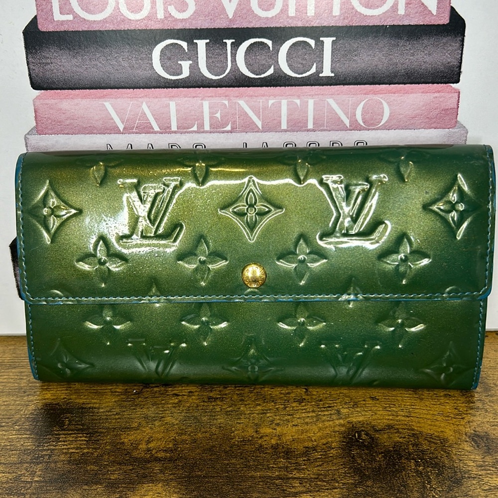Louis Vuitton Vernis long Wallet